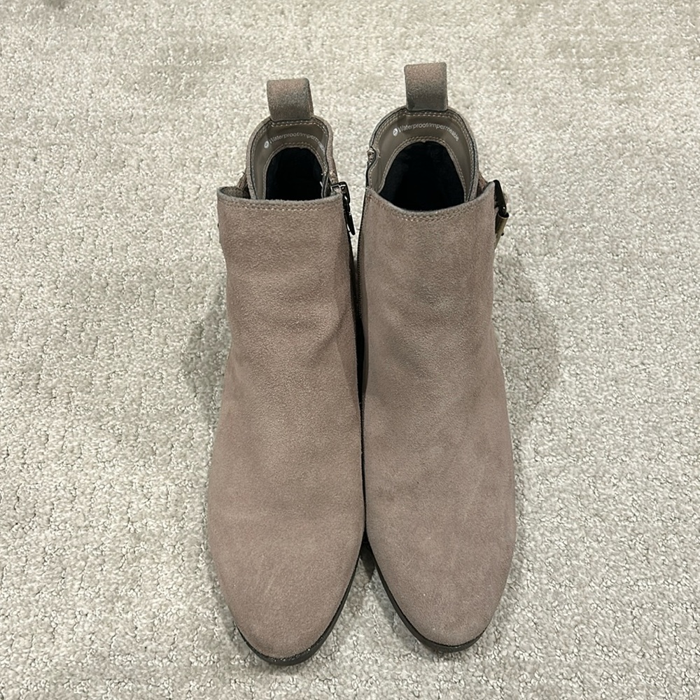 Blondo Sadie Waterproof Bootie. Size 8.5. Mushroom Suede. *good condition*